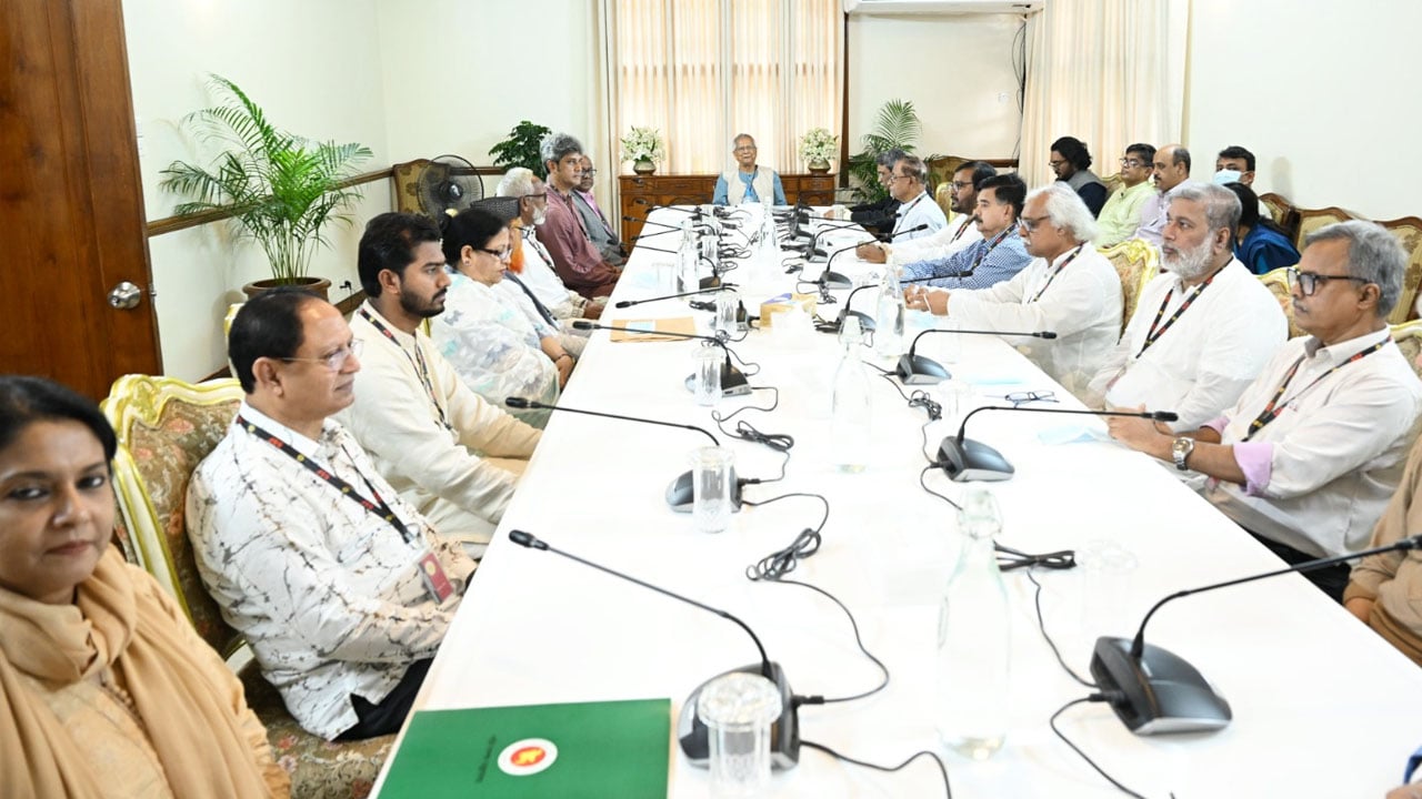 এক বছর না যেতেই পরাজিত শক্তির ষড়যন্ত্রের লক্ষণ দেখা যাচ্ছে