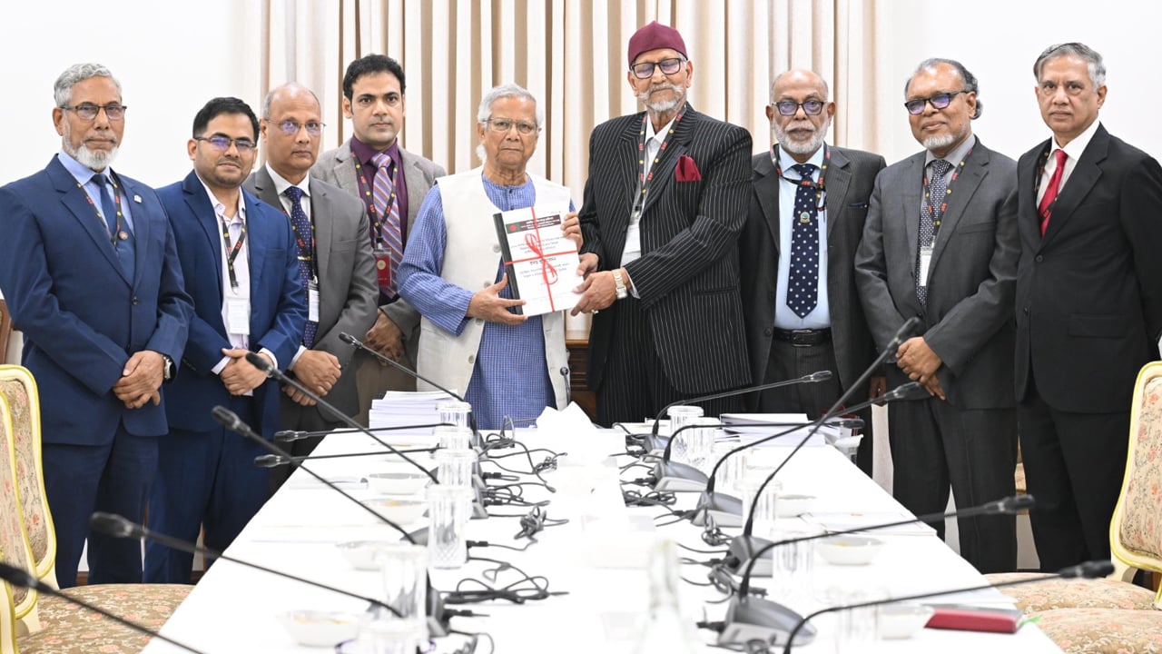 বিডিআর হত্যাকাণ্ডে জড়িত আ.লীগ, মূল সমন্বয়কারী তাপস: কমিশন