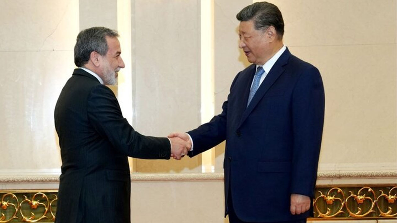 চীনের প্রেসিডেন্টের সাথে ইরানি পররাষ্ট্রমন্ত্রীর বৈঠক