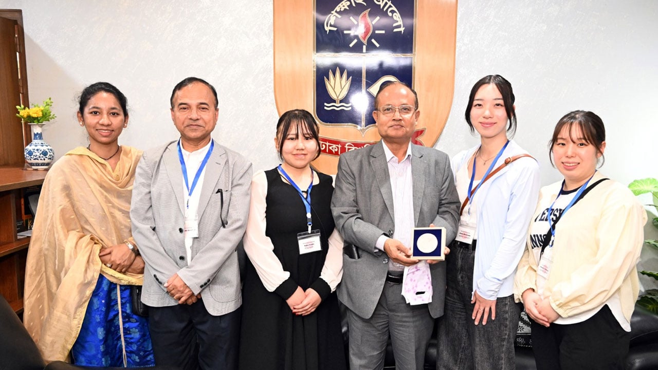 ঢাবি উপাচার্যের সঙ্গে জাপানের দুই প্রতিনিধিদলের সৌজন্য সাক্ষাৎ