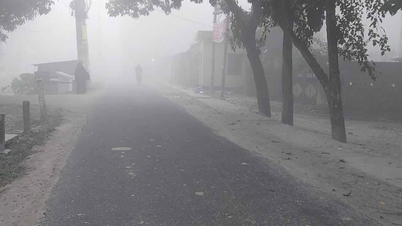 চুয়াডাঙ্গায় তাপমাত্রা ৮.৮ ডিগ্রি, শীতে জনজীবন বিপর্যস্ত