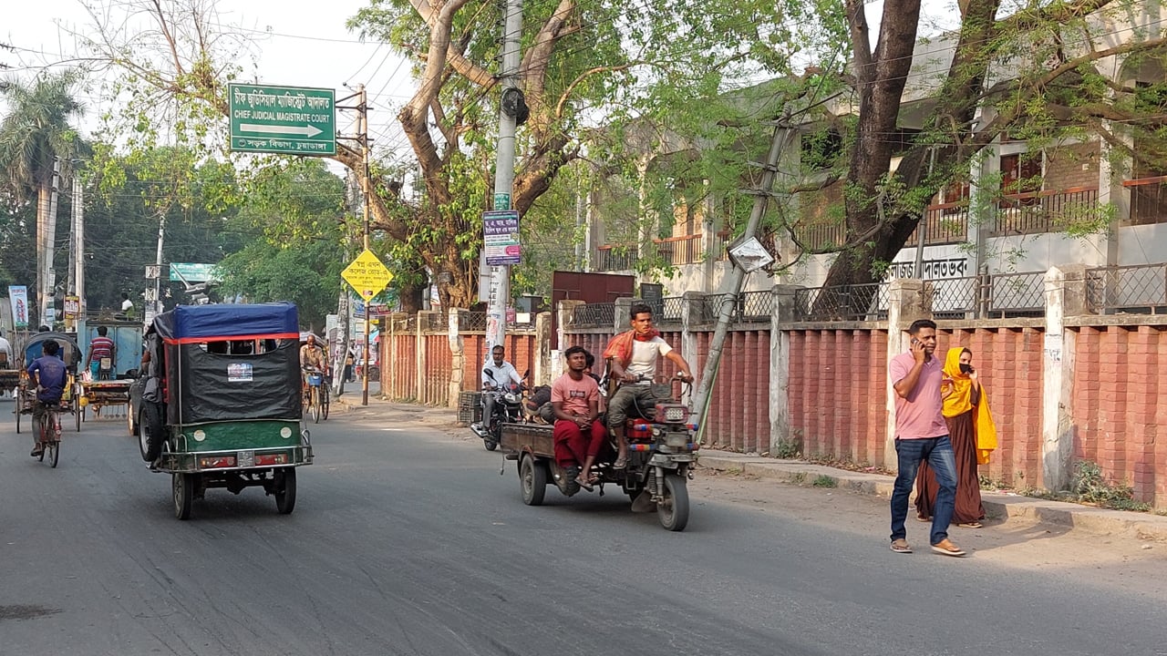 গরমে পুড়ছে চুয়াডাঙ্গা