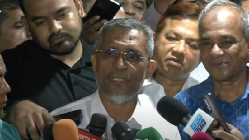 ভারতে হাসিনার সঙ্গে এস আলমের বৈঠক, অবৈধ অস্ত্র ঢুকছে দেশে