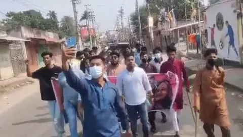 মাত্র ৩০ সেকেন্ড মিছিল করেই উধাও ছাত্রলীগের নেতাকর্মীরা