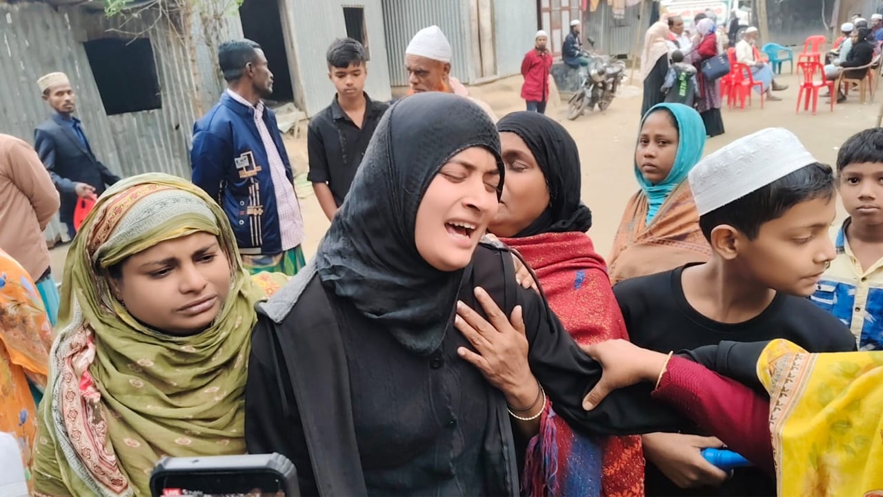 খেলার মাঠ নিয়ে সংঘবদ্ধ হামলার পর যুবকের মৃত্যু