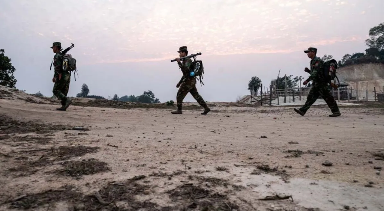 কলম্বিয়ায় প্রতিদ্বন্দ্বী দলের সঙ্গে গেরিলা গোষ্ঠীর সংঘর্ষ, নিহত ২৭