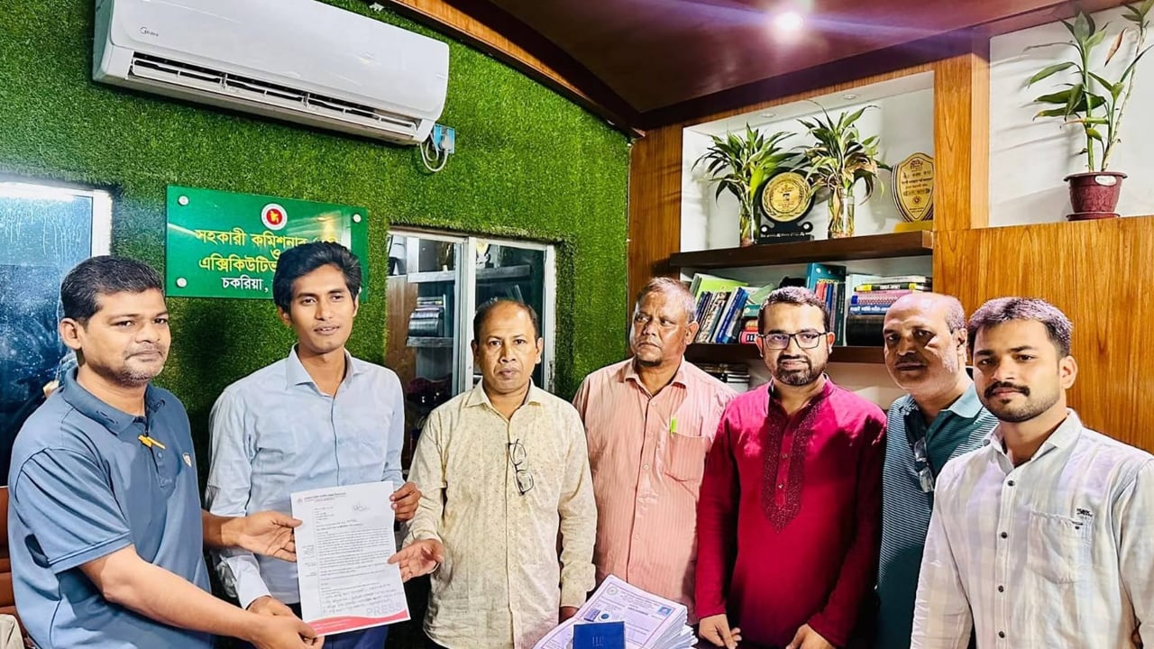 গণমাধ্যম সপ্তাহের রাষ্ট্রীয় স্বীকৃতির দাবিতে প্রধানমন্ত্রী বরাবর স্মারকলিপি