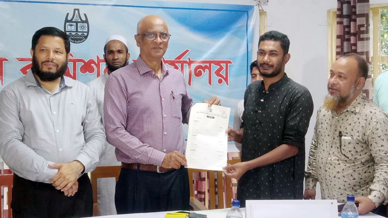 চাকসুর চূড়ান্ত ভোটার তালিকা প্রকাশ, মনোনয়নপত্র বিতরণ শুরু