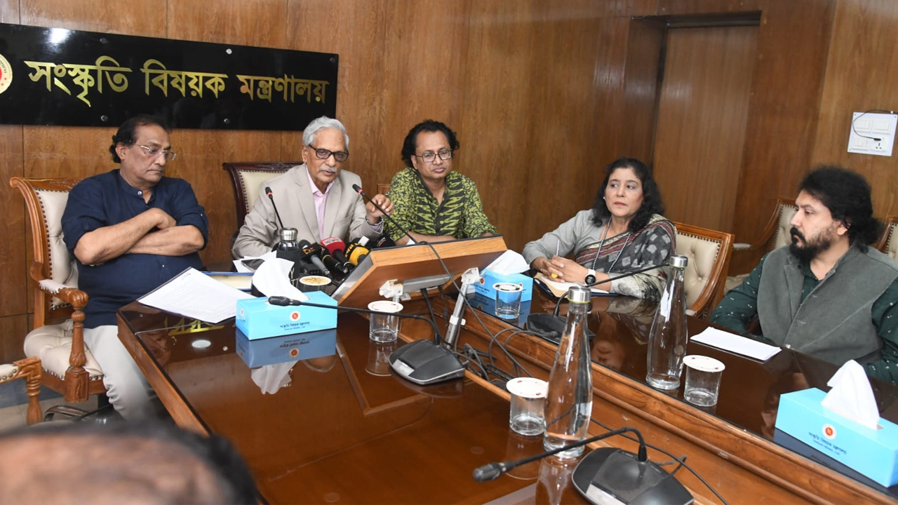 ৫ আগস্টের মধ্যেই জুলাই গণঅভ্যুত্থান স্মৃতি জাদুঘর উদ্বোধন হবে: সংস্কৃতিমন্ত্রী