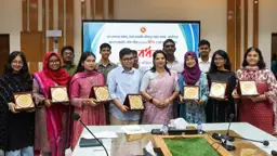 ‘মেধাবীদের শুধু বিদেশে পাড়ি দিলে চলবে না, মেধা দিয়ে দেশ গড়তে হবে’