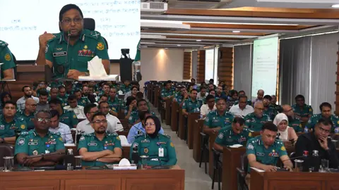 ঢাকার প্রবেশপথে ব্লক চেক জোরদারের নির্দেশ ডিএমপি কমিশনারের