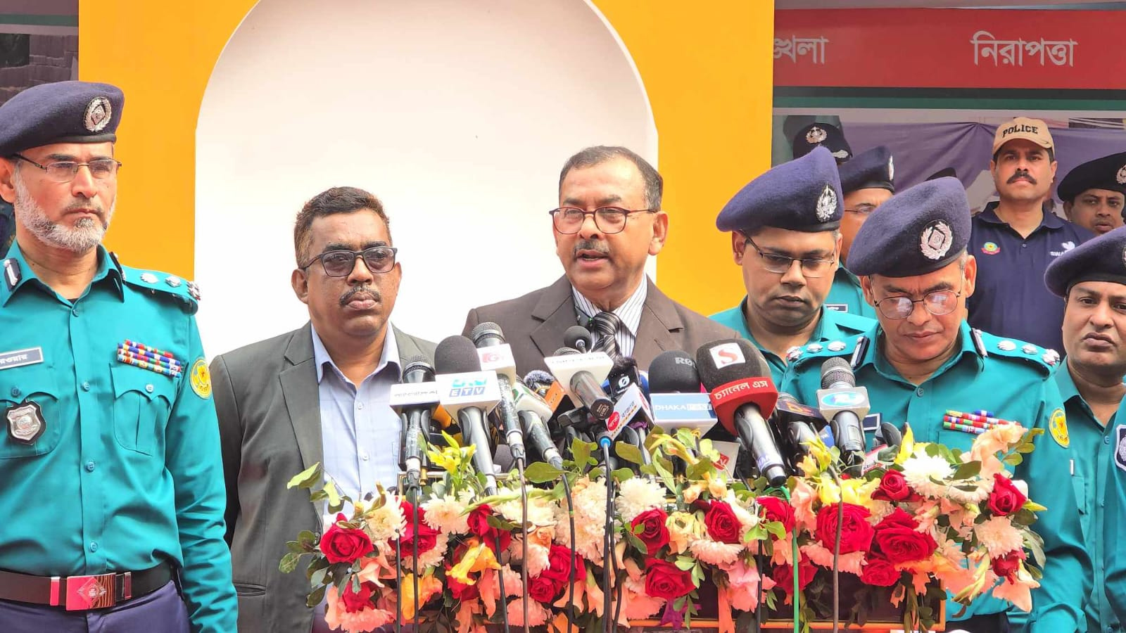 নিষিদ্ধ ছাত্রলীগ কোনো পদক্ষেপ নিলে ব্যবস্থা: ডিএমপি