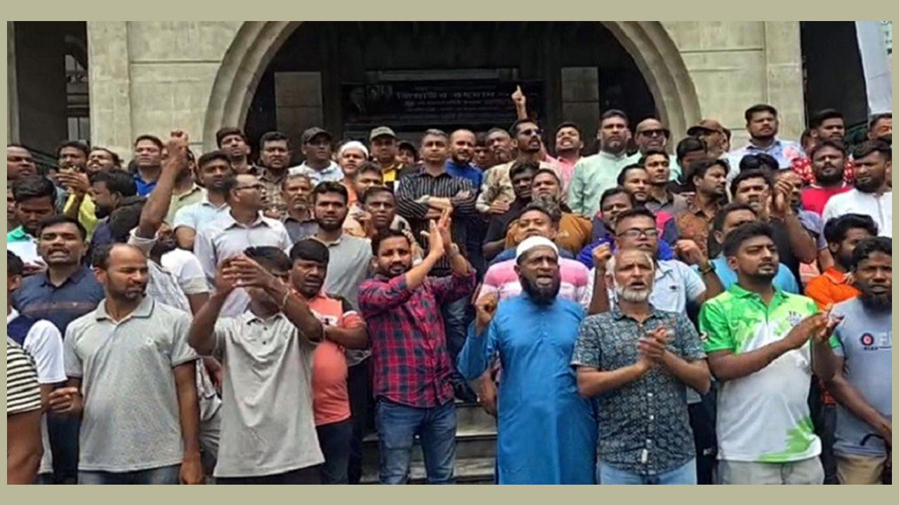 ইশরাকের পক্ষে স্লোগানে উত্তাল নগর ভবন, টানা ১৮ দিন ঝুলছে তালা