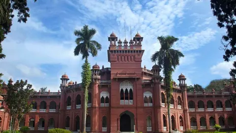 দেশের ৪৯ বিশ্ববিদ্যালয়ের মধ্যে গবেষণা প্রকাশনায় শীর্ষে ঢাকা বিশ্ববিদ্যালয়