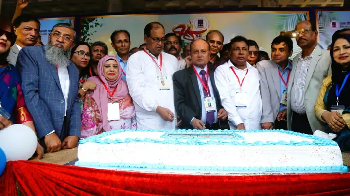 ঢাবি অ্যালামনাই অ্যাসোসিয়েশনের ৭৮তম প্রতিষ্ঠাবার্ষিকী উদযাপন
