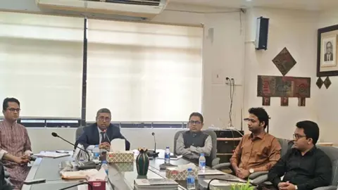 ঢাবির সামাজিক বিজ্ঞান অনুষদে ডিনস অ্যাওয়ার্ড পাচ্ছেন ৪৮ শিক্ষার্থী