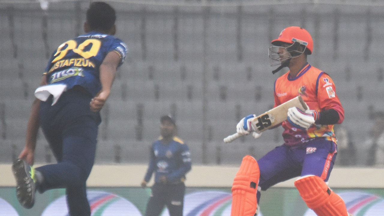 ঢাকাকে উড়িয়ে রাজশাহীর প্রথম