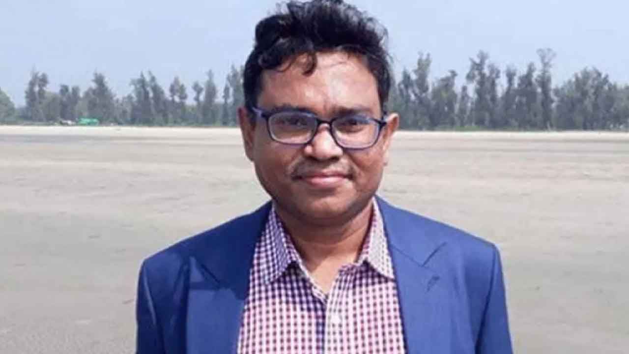 হাইকোর্টে ঢাবি শিক্ষক কার্জনের জামিন