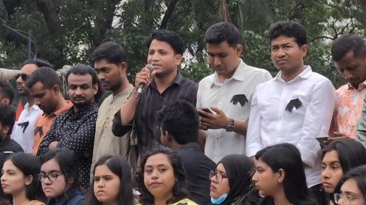 পারভেজ হত্যাকাণ্ডের দৃষ্টান্তমূলক শাস্তি দাবি ঢাবি ছাত্রদলের