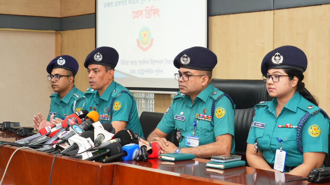 ব্যবহৃত সরঞ্জামসহ চক্রের ৬ সদস্য গ্রেপ্তার