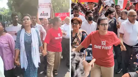 ব্যারিকেড সরিয়ে এগোচ্ছে মিছিল, থমথমে দিল্লি