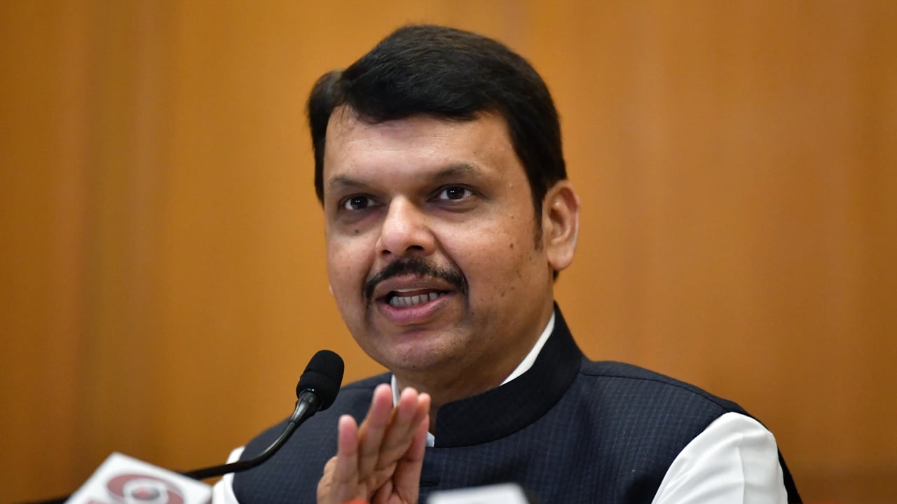 মুম্বাইকে ‘বাংলাদেশিমুক্ত’ করার ঘোষণা মহারাষ্ট্রের মুখ্যমন্ত্রীর