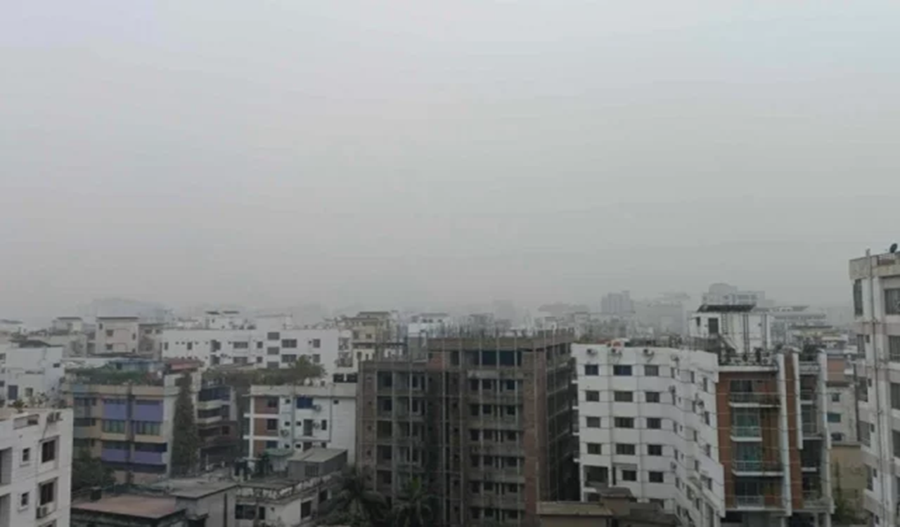 ঢাকায় আজ আবহাওয়া শুষ্ক থাকার পূর্বাভাস