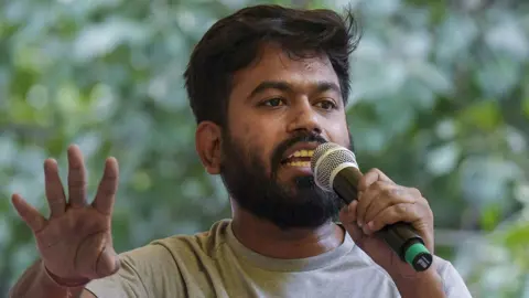 যেকোনো সময় পুলিশ তুলে নিয়ে যেতে পারে, আশঙ্কা দীপকের