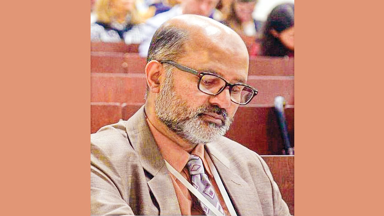 শব্দের আড়ালে ক্ষমতার রাজনীতি