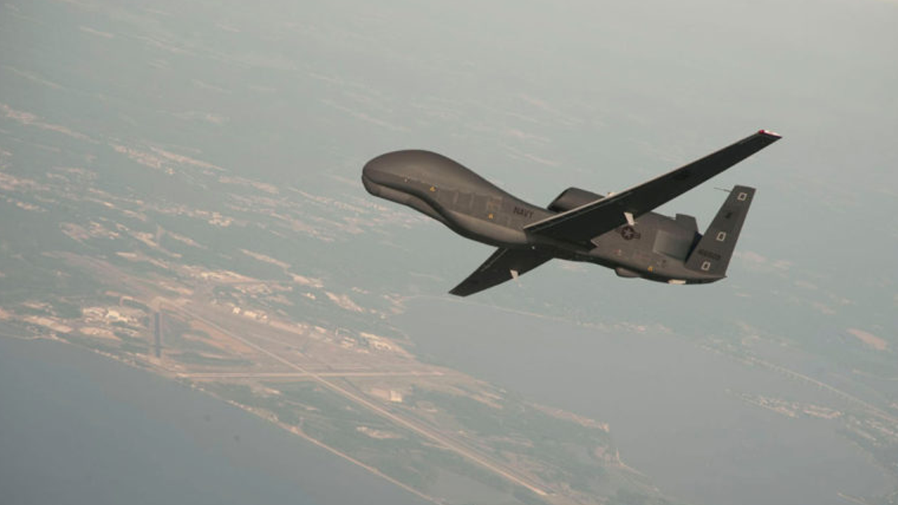 তেহরানের আকাশে ড্রোন ভূপাতিত করল ইরান