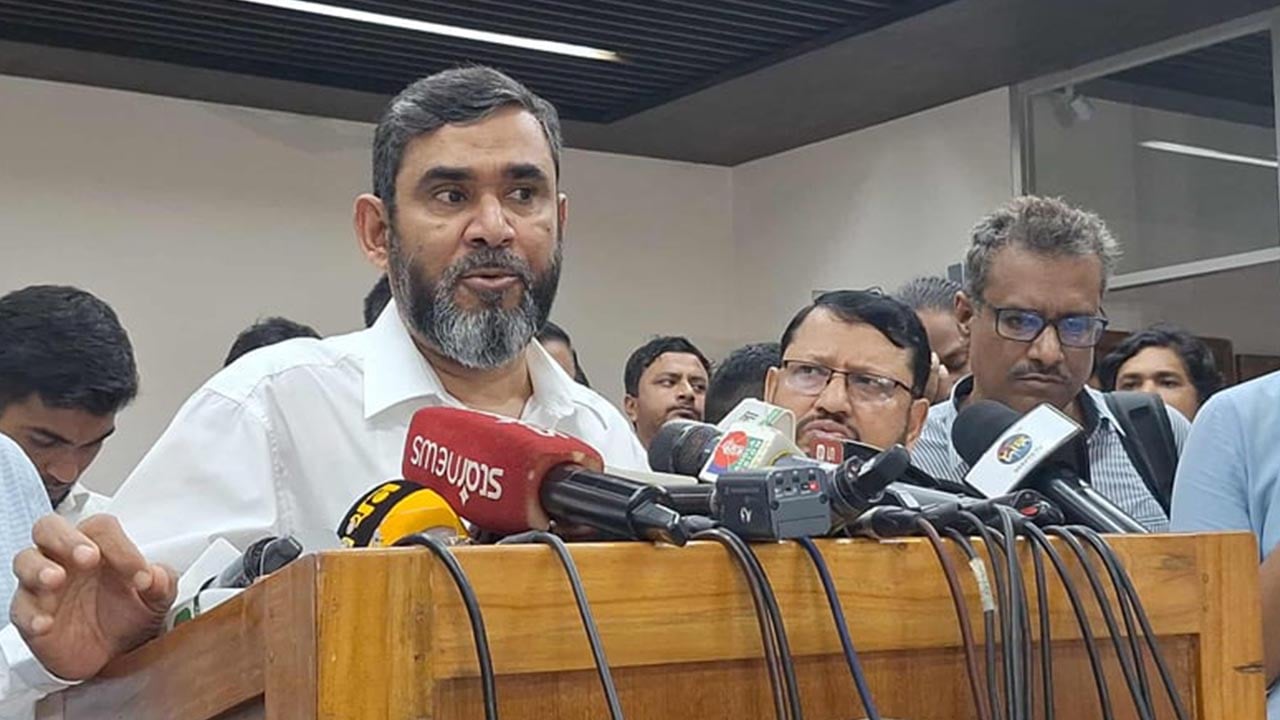 পোস্টাল ব্যালটে ভোট দেবেন প্রবাসীরা, প্রকল্প নেবে ইসি