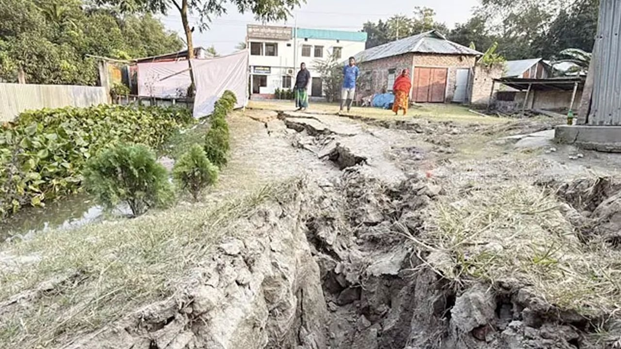 ভূমিকম্পে নরসিংদী জেলায় যত ক্ষয়ক্ষতি