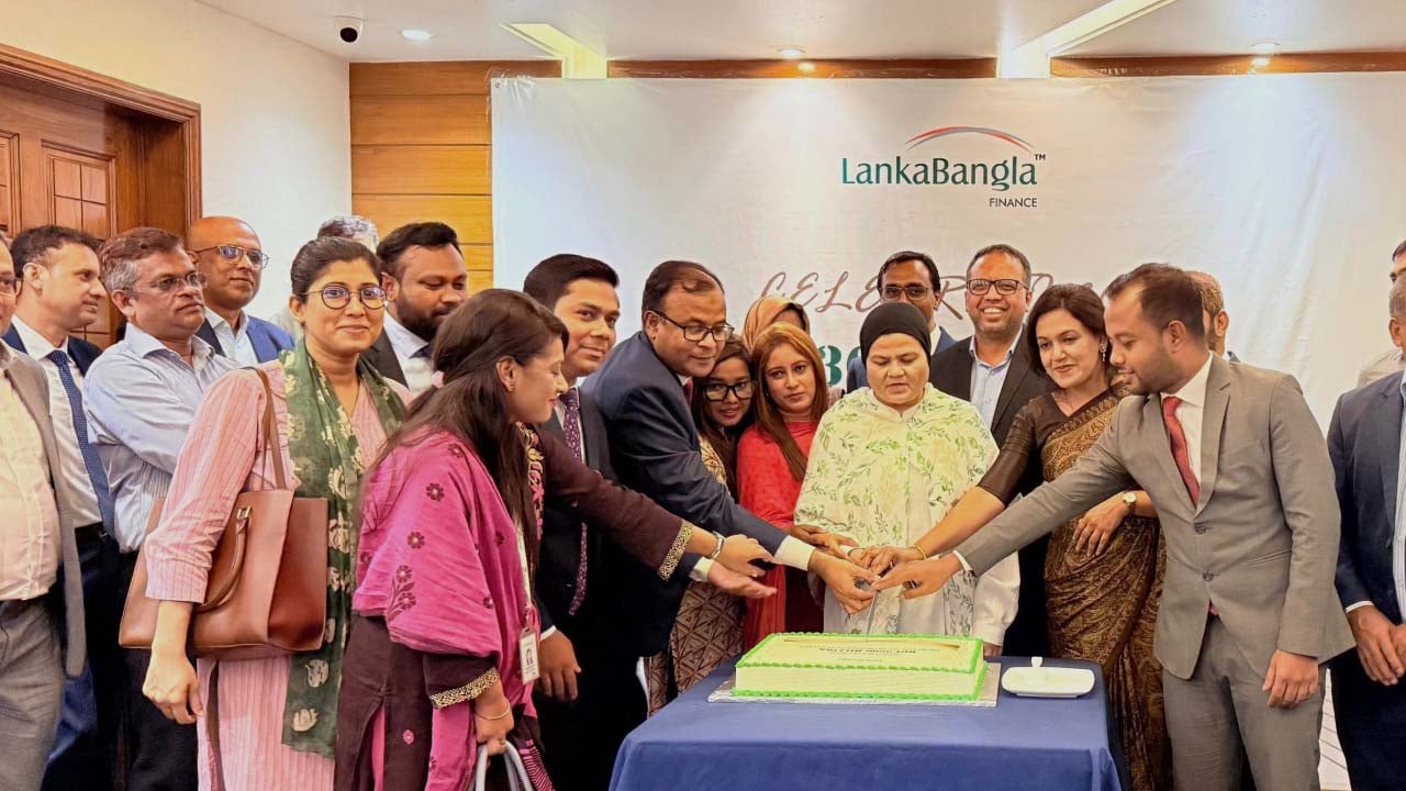 মাত্র ৪৪ দিনে ৩০৬০ মিলিয়ন টাকার ফ্রেশ ডিপোজিট মোবিলাইজেশন
