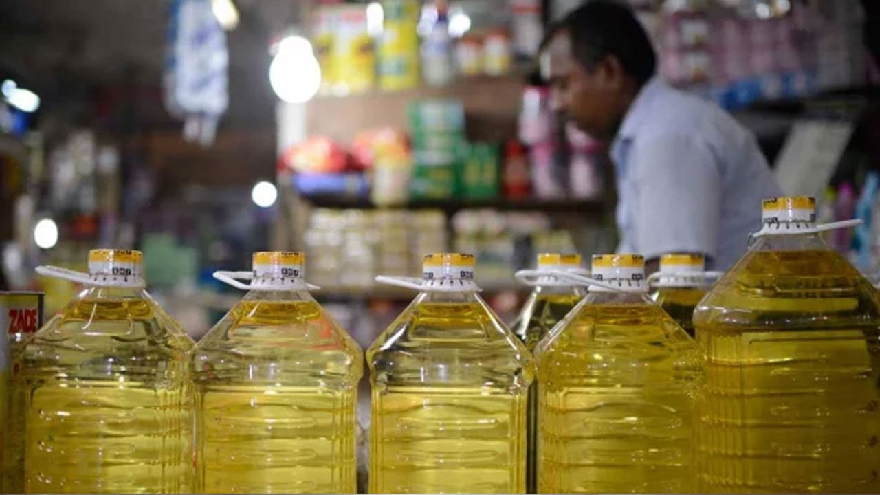 বাজারে ভোজ্যতেলের কৃত্রিম সংকট