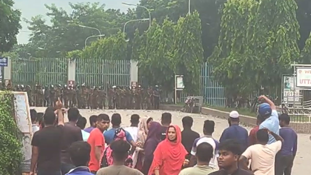 নীলফামারীর উত্তরা ইপিজেডে সংঘর্ষে শ্রমিক নিহত, আহত ৮