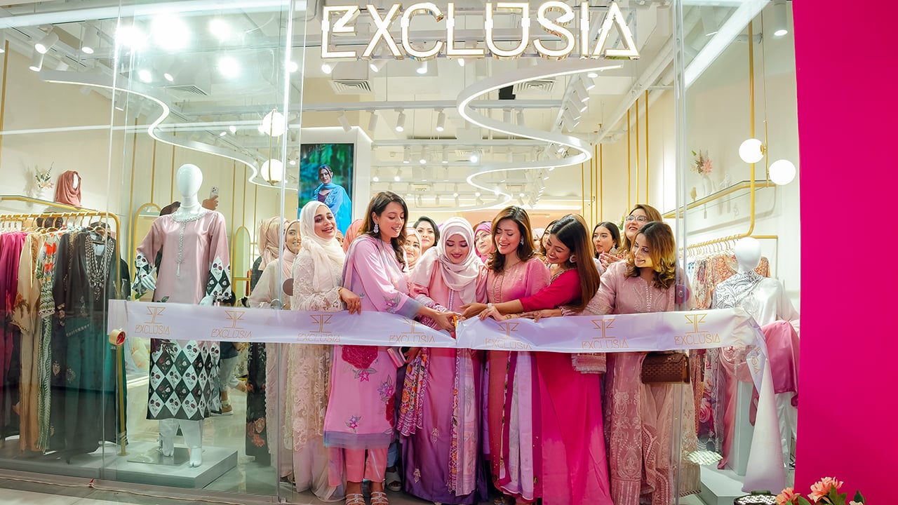 উত্তরার সেন্টার পয়েন্টে এক্সক্লুসিয়ার নতুন আউটলেট উদ্বোধন