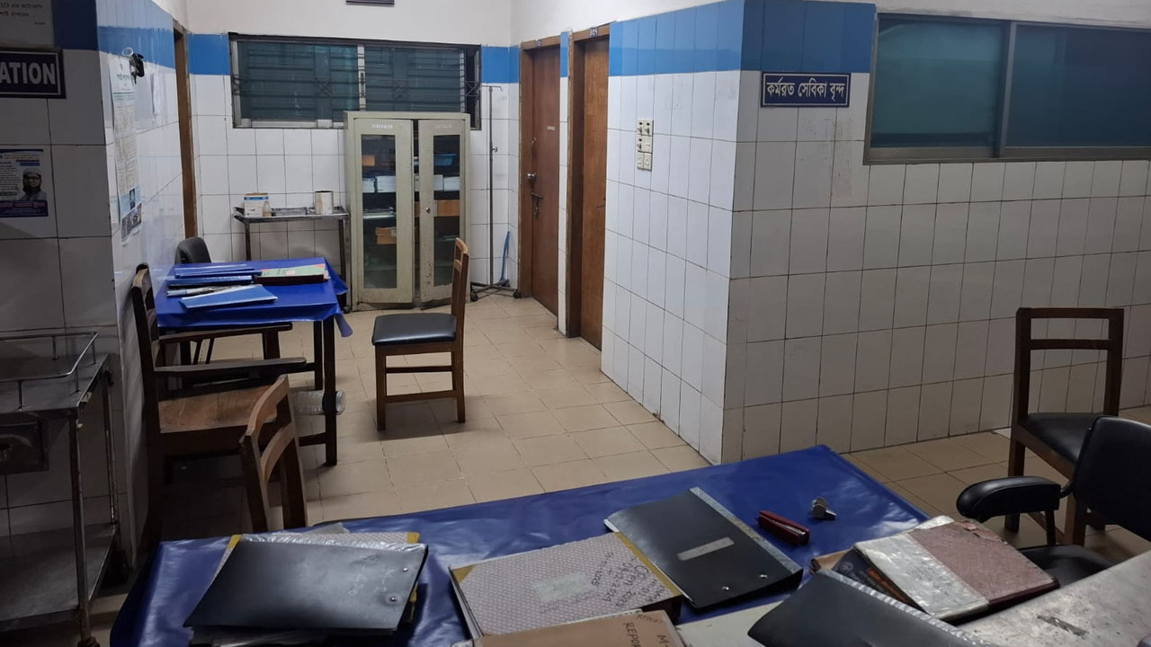 চক্ষু বিজ্ঞান হাসপাতাল তিন দিন বন্ধ, রোগীদের চরম ভোগান্তি