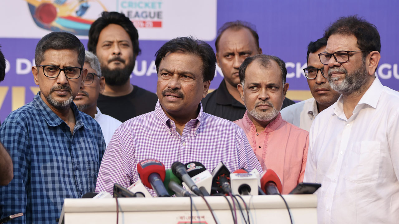 সমালোচনা হোক সঠিক তথ্য নিয়ে