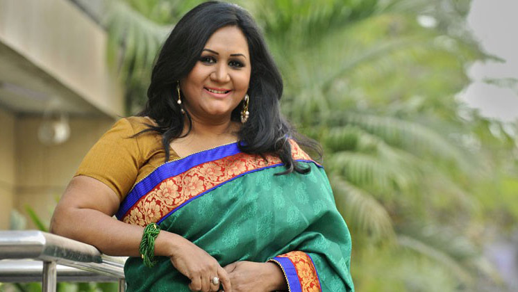নতুন পরিচয়ে ফাহমিদা নবী