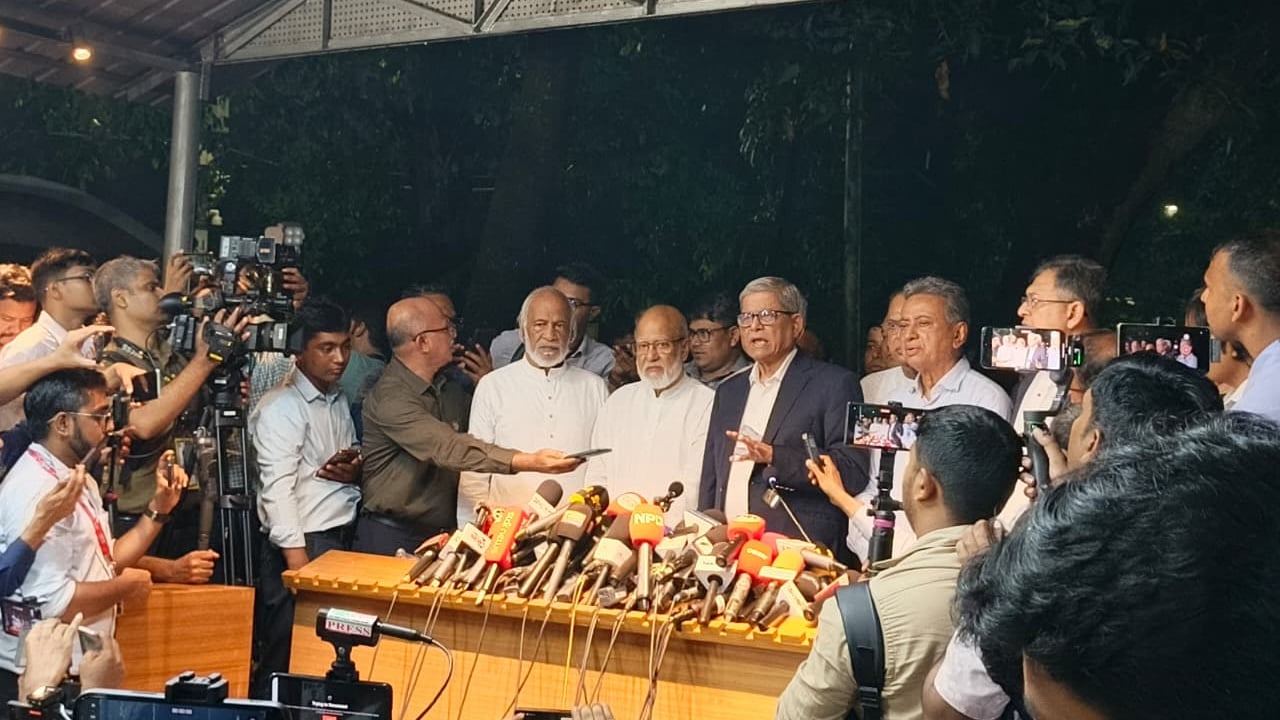 ফেব্রুয়ারির প্রথমার্ধে নির্বাচন, প্রধান উপদেষ্টা আশ্বস্ত করেছেন
