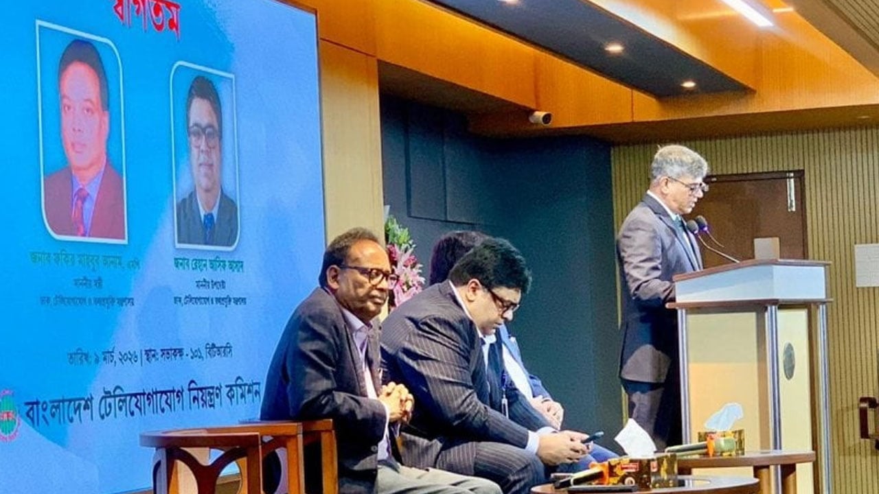 অনেক তরুণ আইসিটিতে কাজ করতে পরিকল্পনা নিয়ে আসছেন