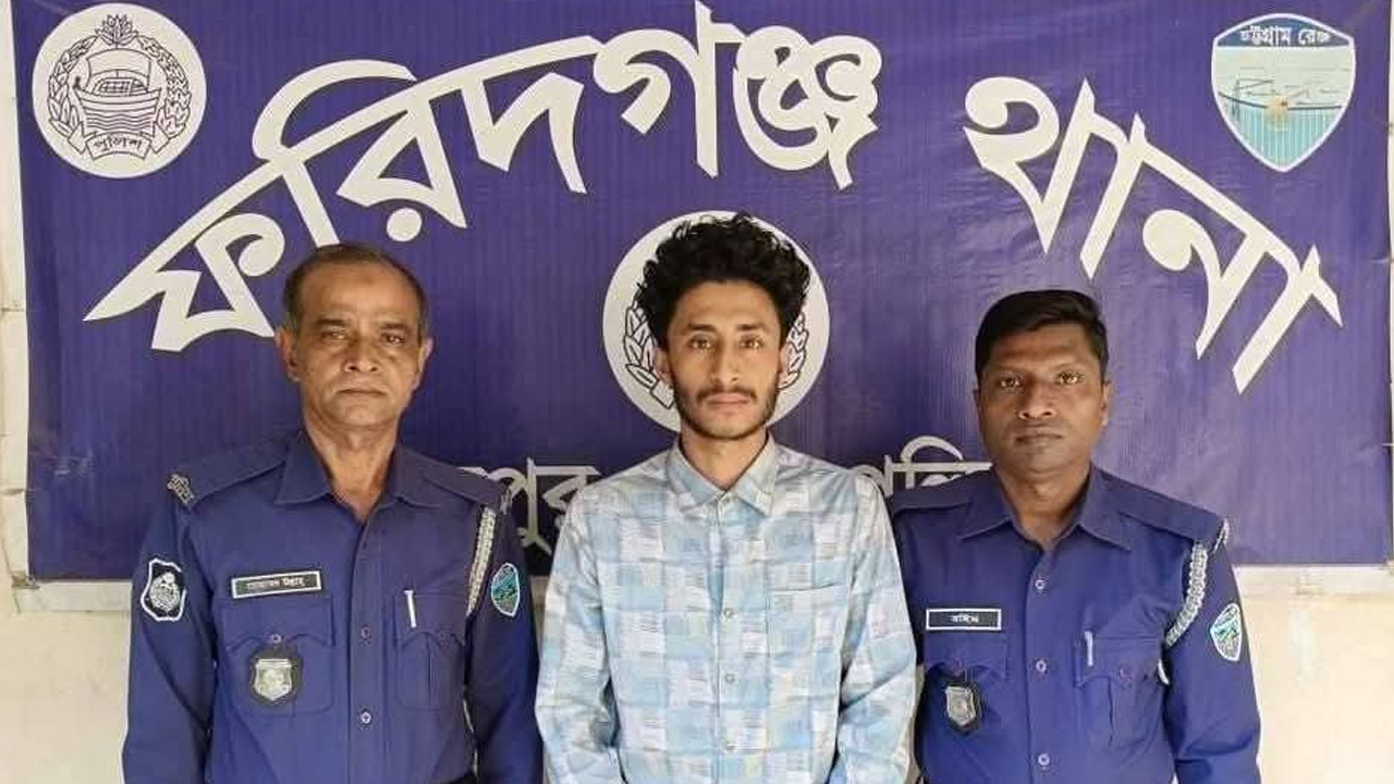 ‘আমি প্রেসিডেন্ট, আমাকে নিতে হলে ওসিকে আসতে হবে’