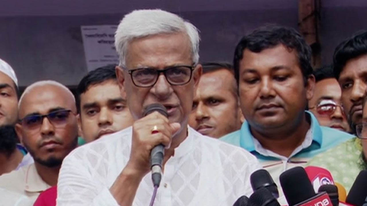এনসিপি সংসদ নির্বাচন বিলম্ব করতে গোলমাল করছে: ফারুক