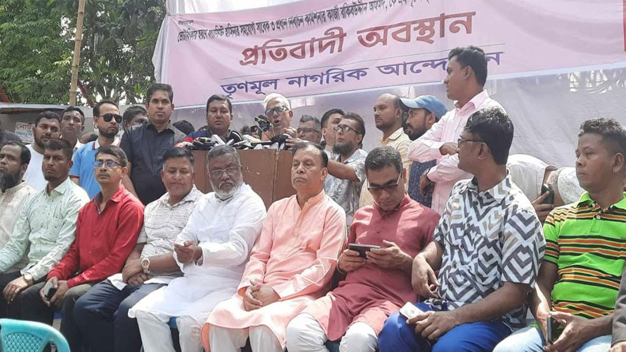 হাসিনা সবকিছু হিন্দুস্তানের কাছে ইজারা দিয়েছিল: ফারুক