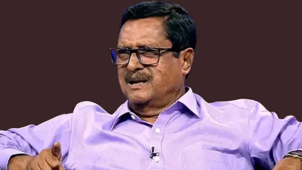 আমাকে পাগল উপাধি দিয়ে রাজাকারেরা বাঁচতে চায়: ফজলুর রহমান