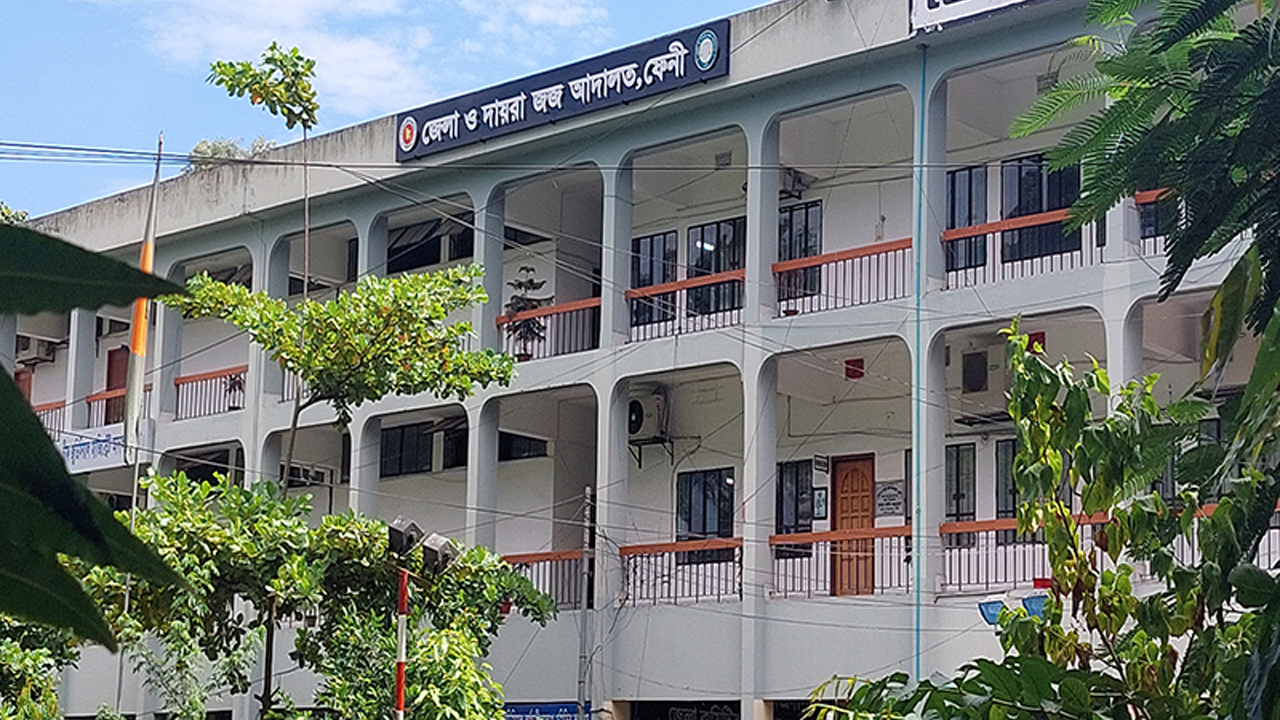 কুকুরকে ৩ মাস খাওয়ানো শর্তে আসামি মুক্ত