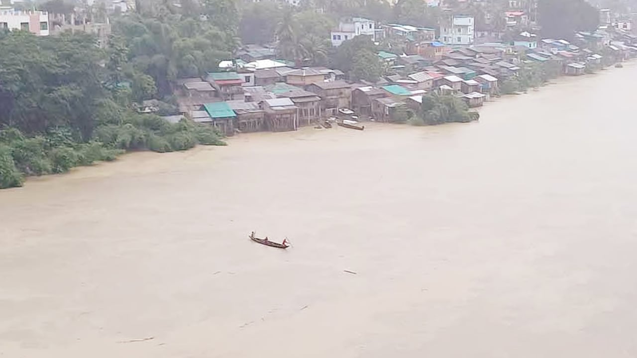 পাঁচ নদীর পানি বিপৎসীমার ওপরে