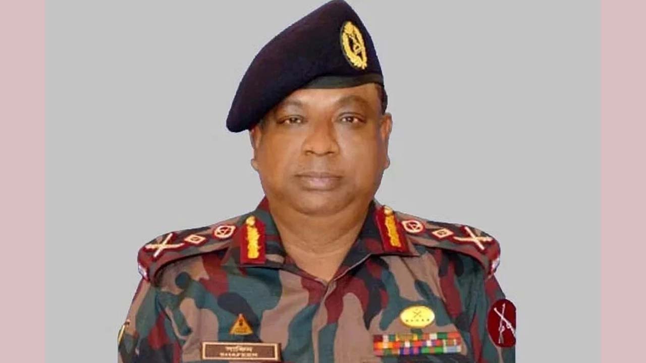 সাবেক বিজিবি প্রধান সাফিনুল ও তার স্ত্রীর ৮টি ব্যাংক হিসাব অবরুদ্ধ