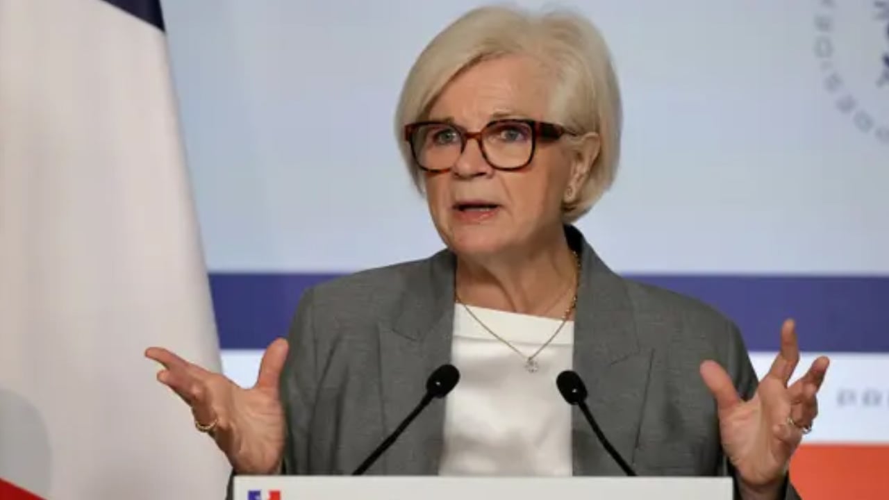 হরমুজ প্রণালির মাইন অপসারণ নিয়ে যা বলছে ফ্রান্স