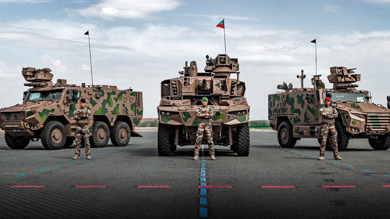 লেবাননকে সাঁজোয়া যান দিচ্ছে ফ্রান্স